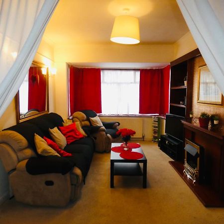 Spacious 3 Bed House With Parking & Good Transport South Norwood Εξωτερικό φωτογραφία