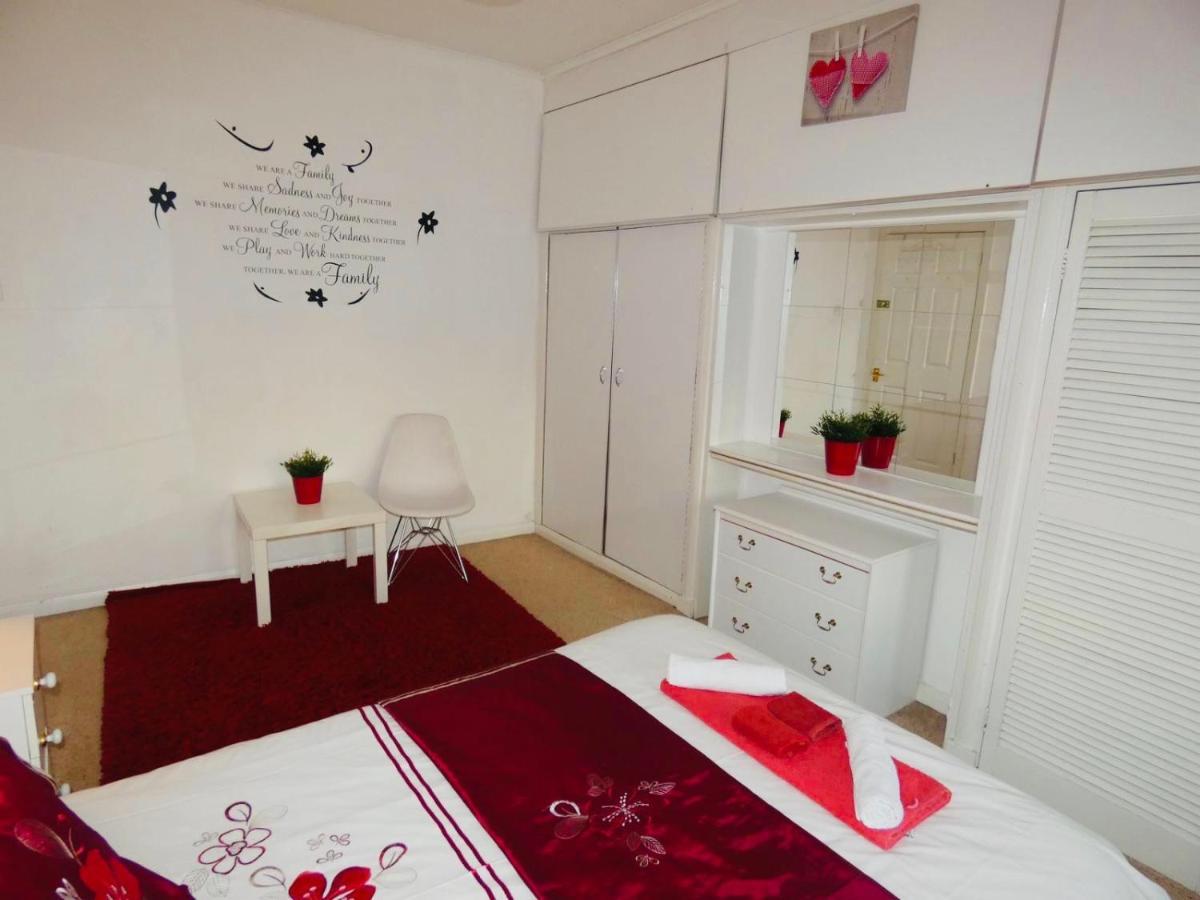 Spacious 3 Bed House With Parking & Good Transport South Norwood Εξωτερικό φωτογραφία