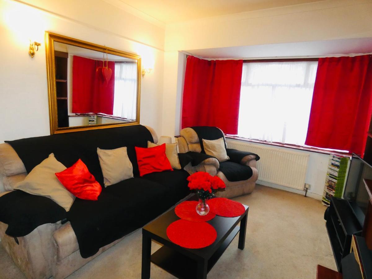 Spacious 3 Bed House With Parking & Good Transport South Norwood Εξωτερικό φωτογραφία